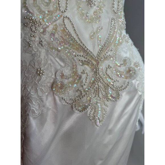 Vintage 1980s Union Made Continental Satin & Lace Wedding Dress With Puff Sleeve - Picture 8 of 16